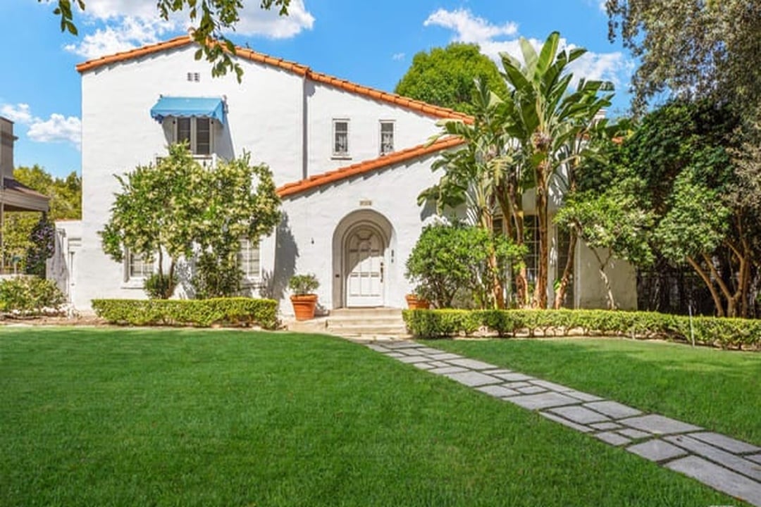 Aurora Estate