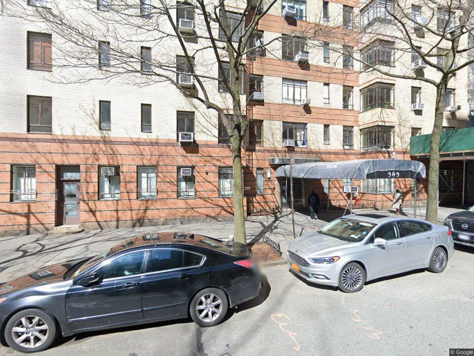 565 W End Ave, #16C