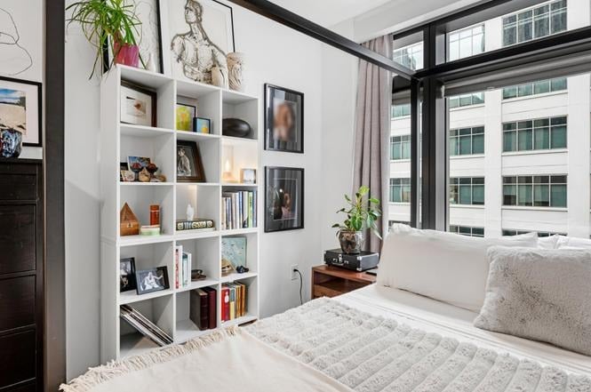 99 HUDSON ST Unit: 402