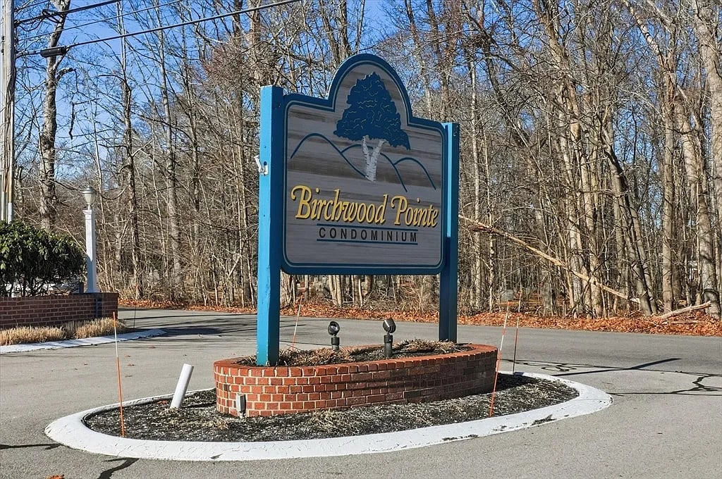 7 Birchwood Point, #101