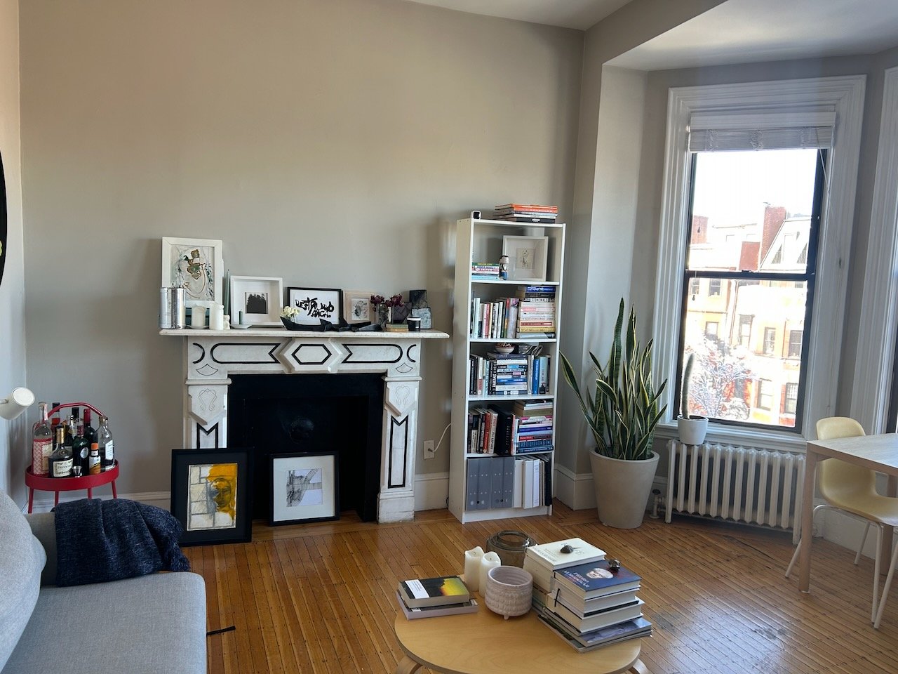 Gorgeous Marlborough at Hereford 1 bedroom 1 bath - Corner unit in Corner Building - Sunny Back Bay Opportunity! 