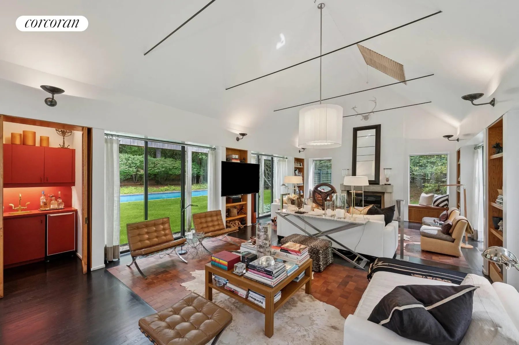 5 White Pine Rd