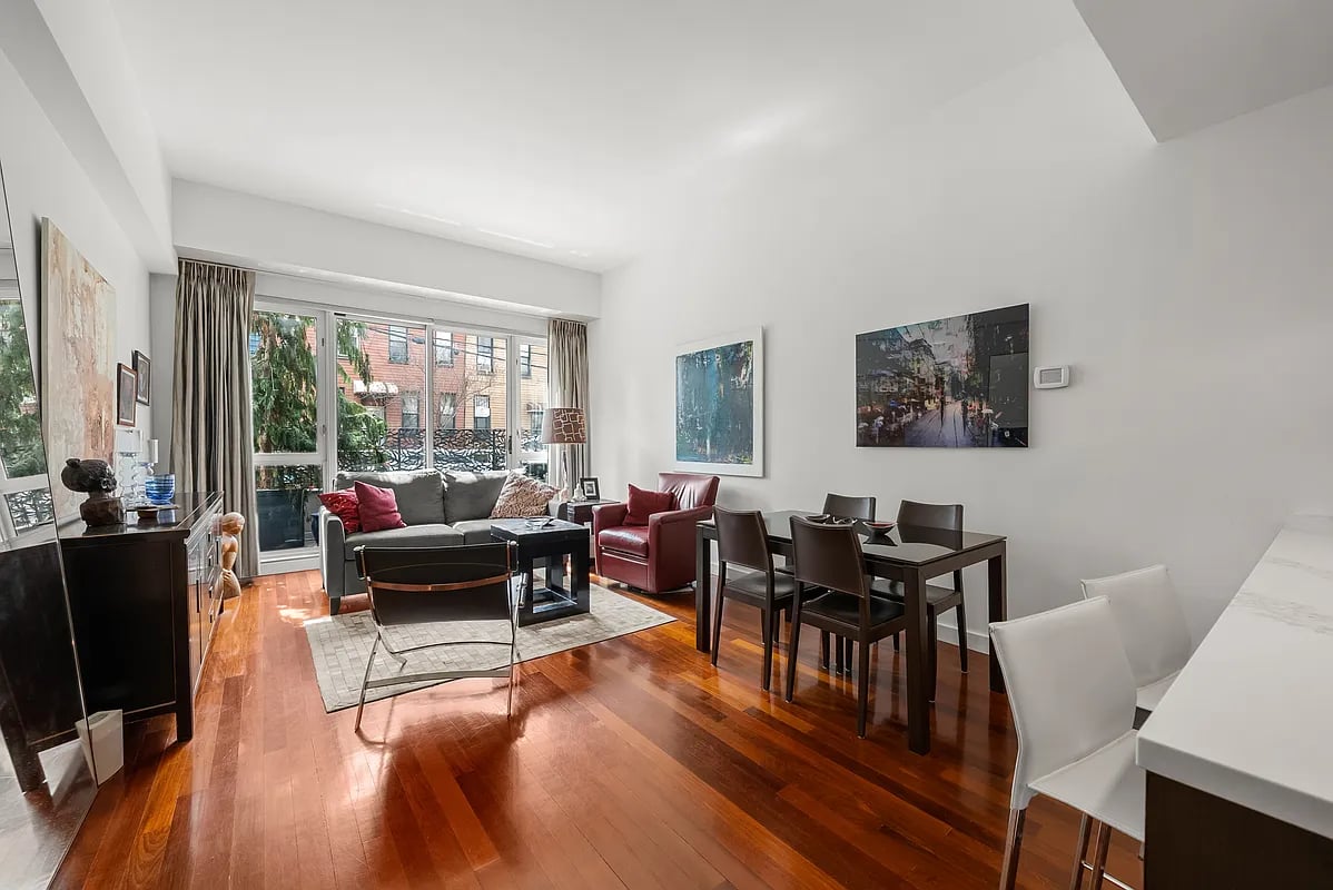 125 North 10th Street Unit: SGG