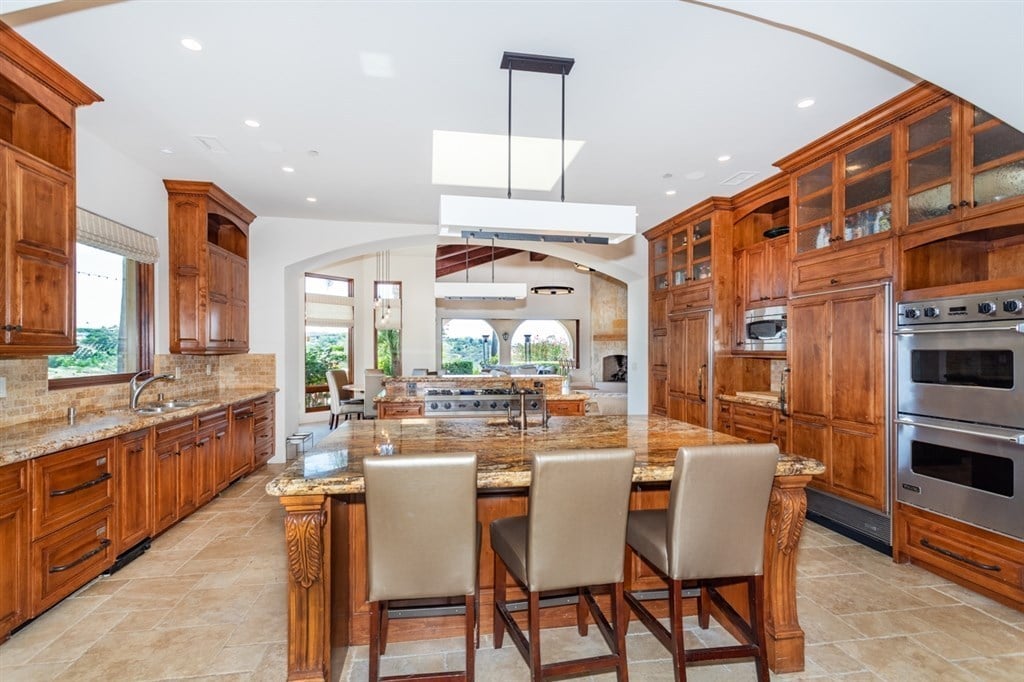 3515 Jasmine Crest