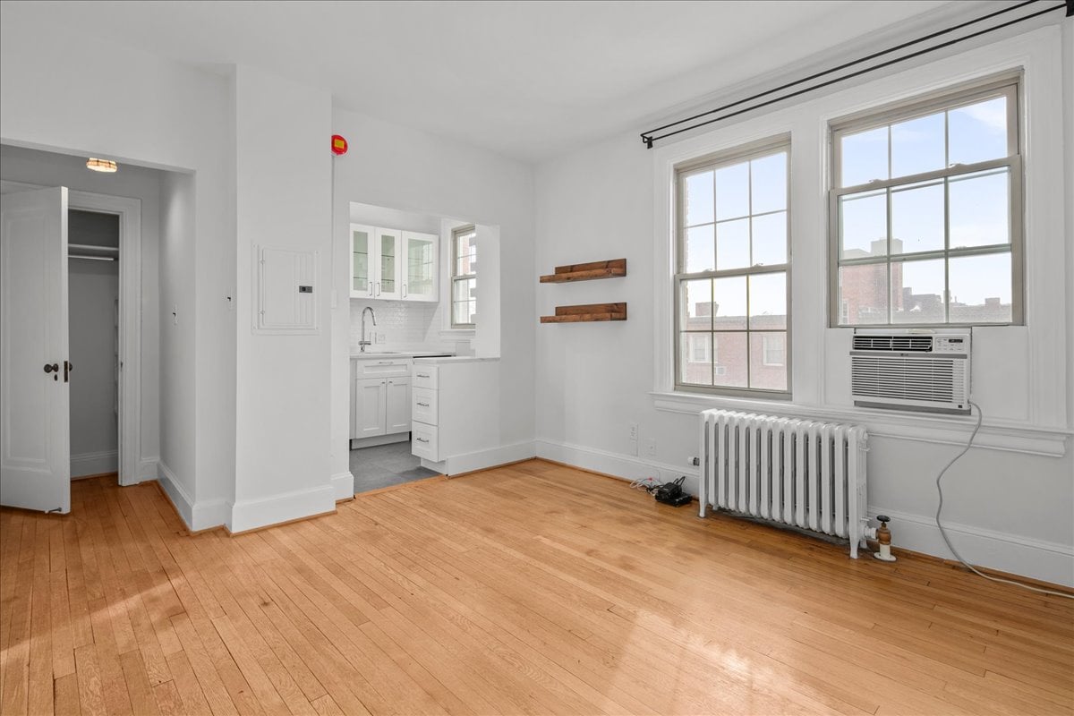 3100 Wisconsin Ave NW #406