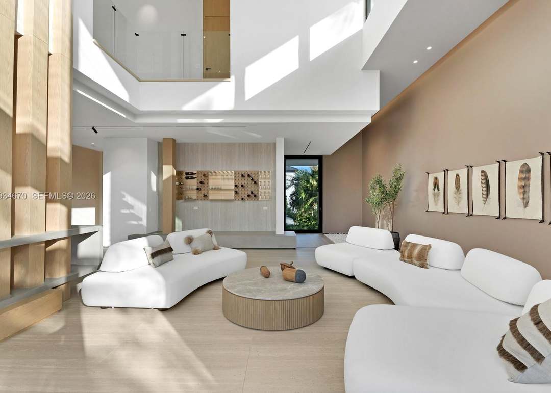 641 Flamingo Dr