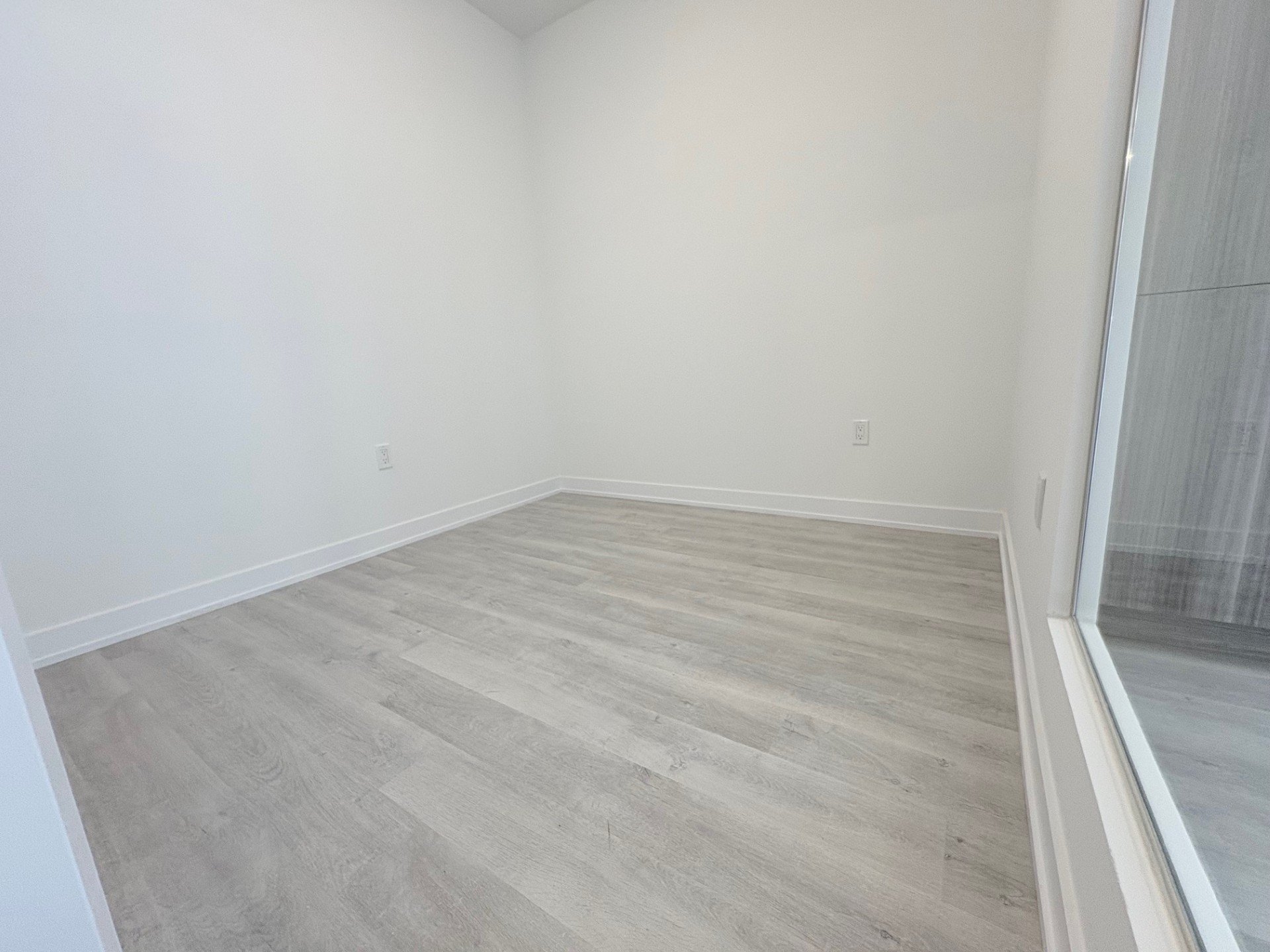 15 Richardson Street Unit: 1025
