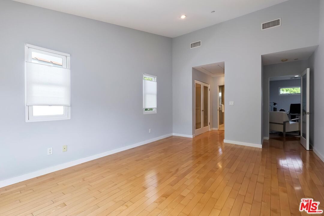 343 Huntley