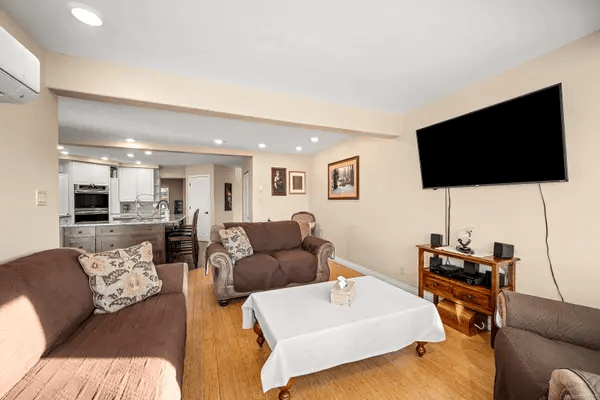 1418 Valley View Dr
