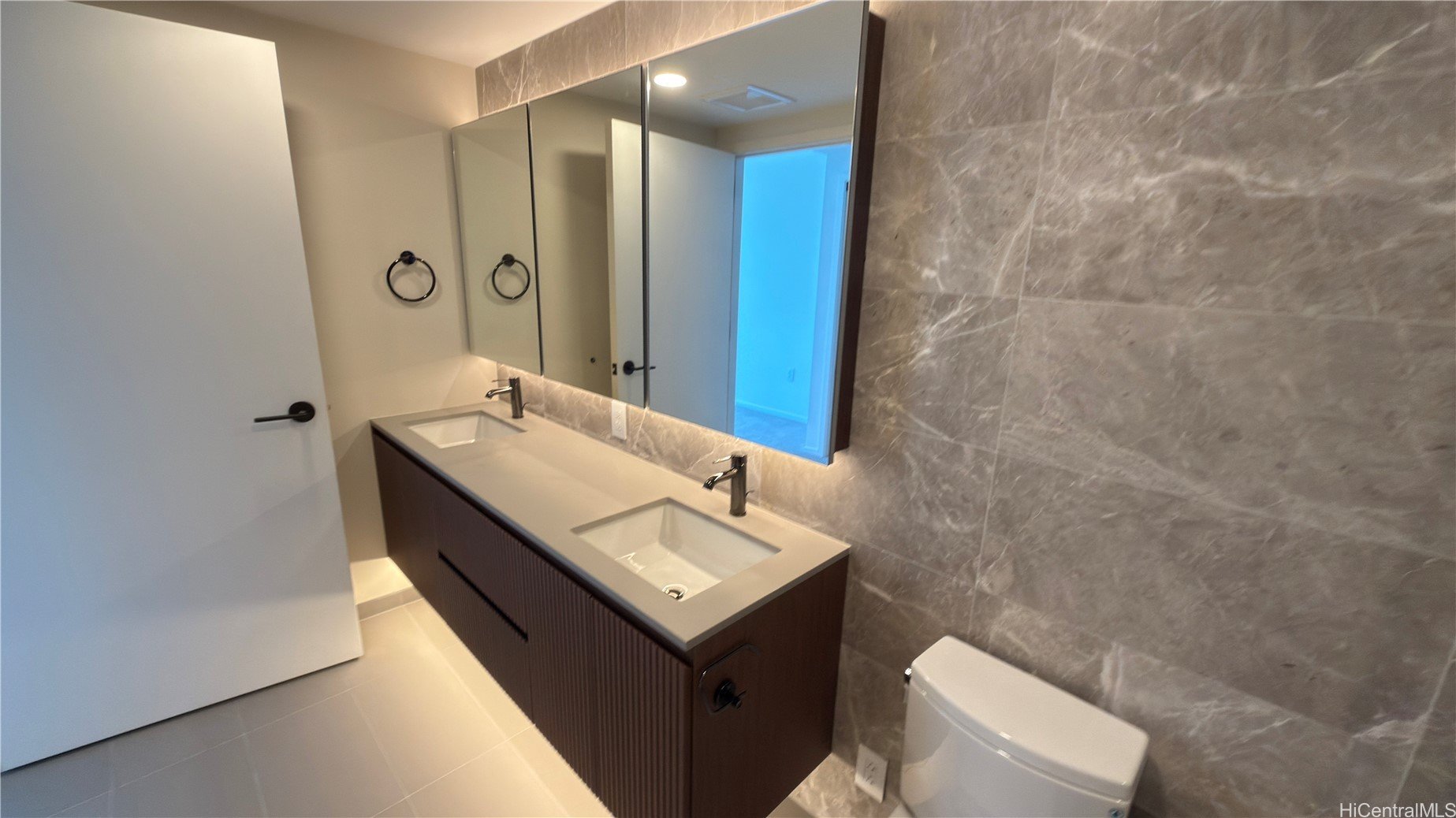 333 Ward Avenue #3510