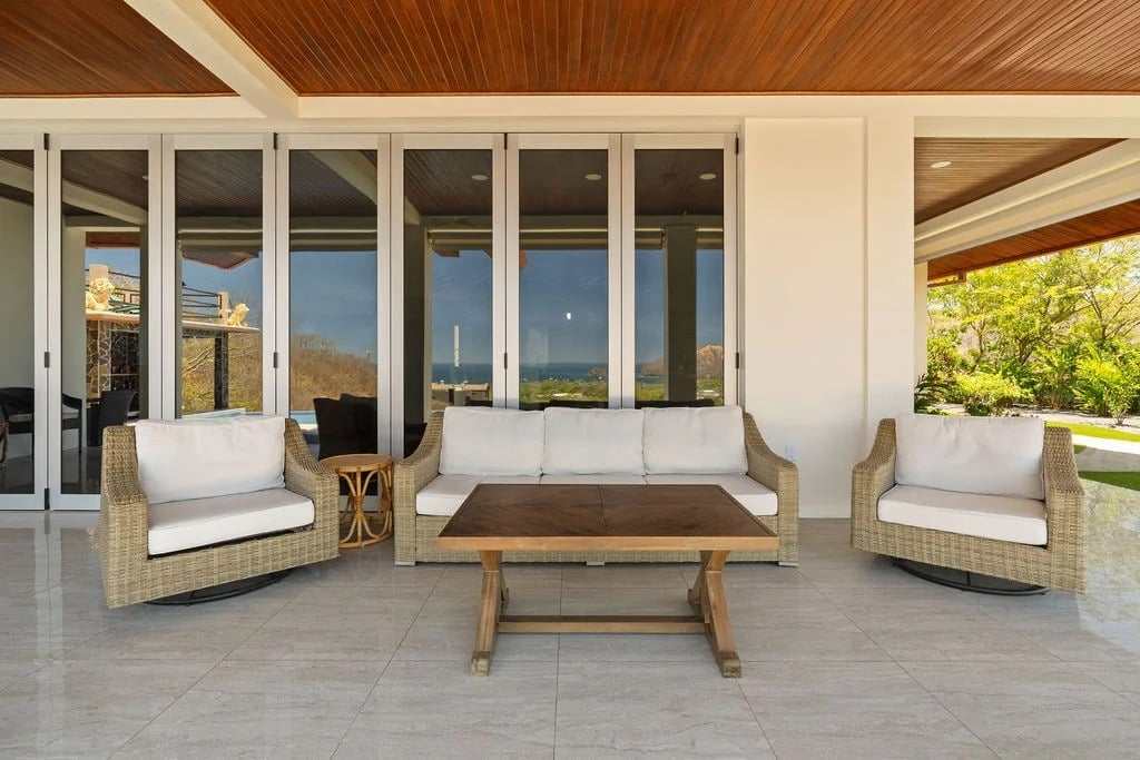 Ocean View Villa Isabella