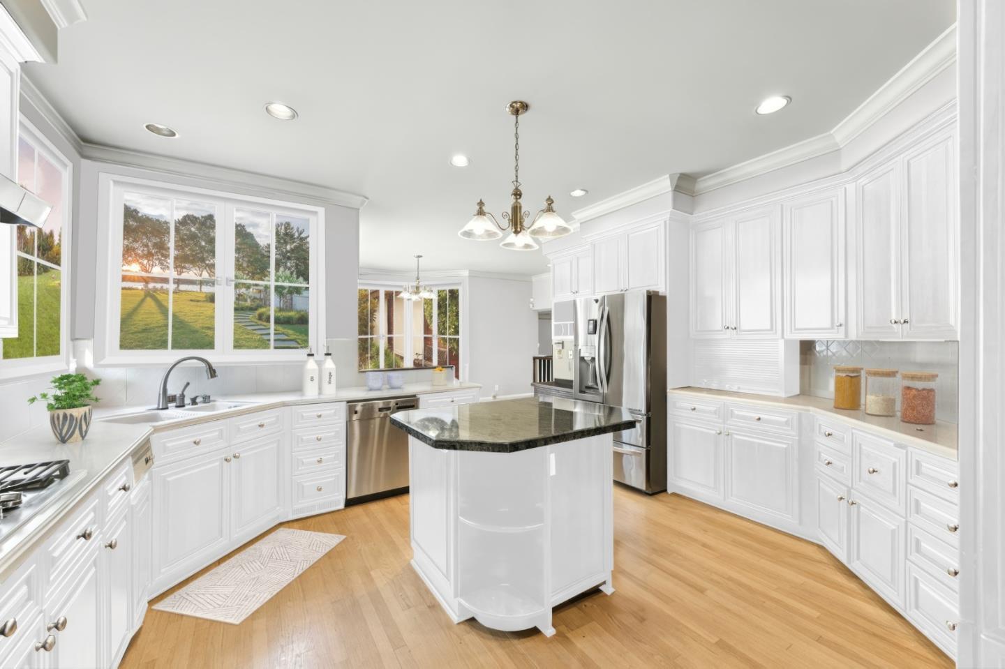 11701 Winding Way