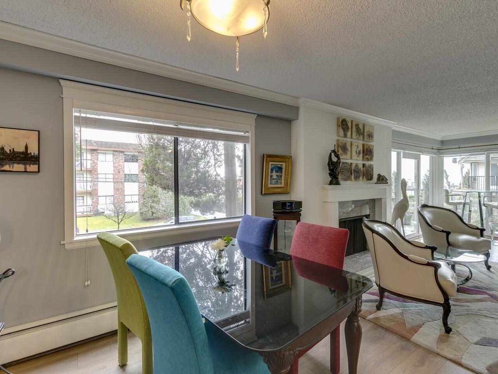 1515 Chesterfield Ave, #205