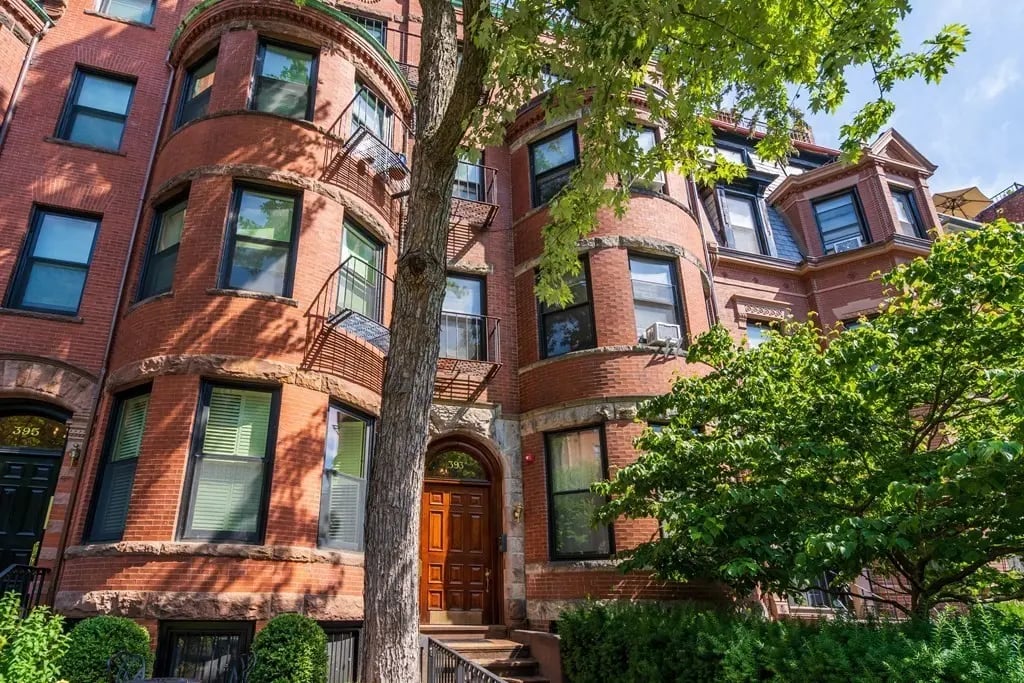 393 Marlborough St #1