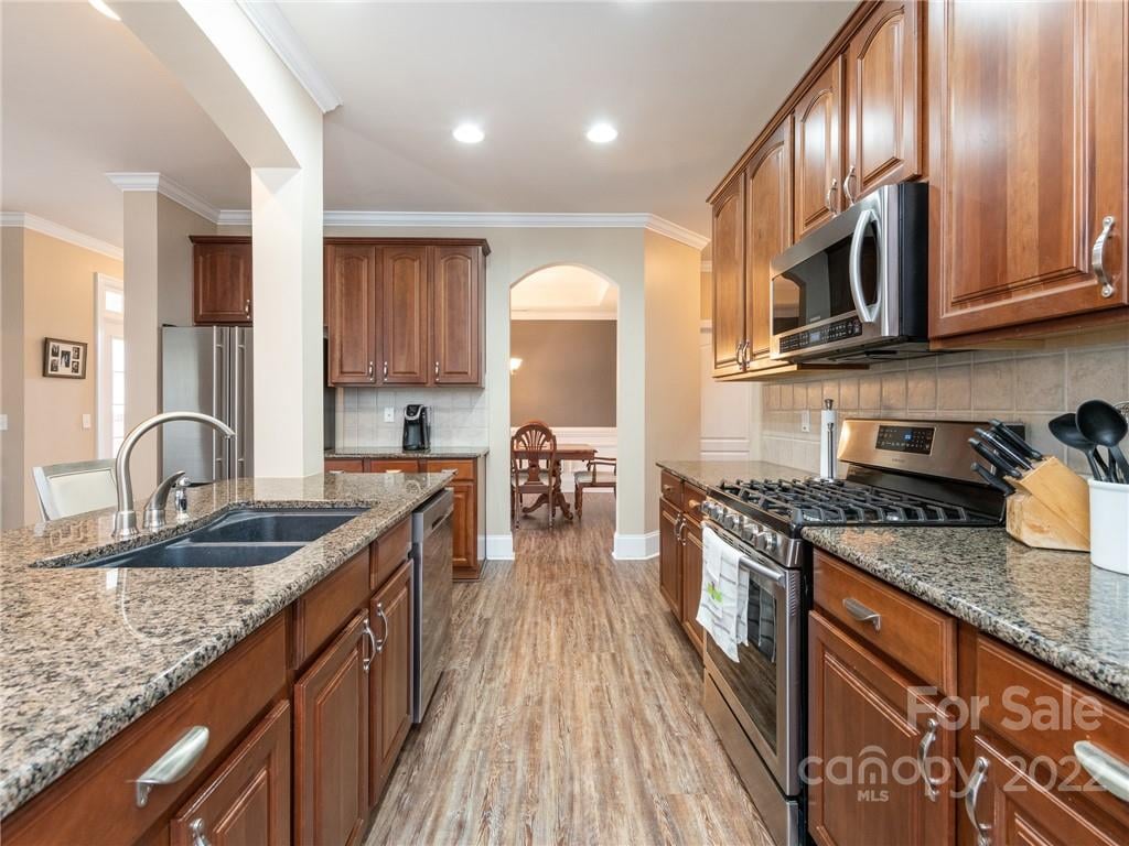 2704 Occaneechi Ct