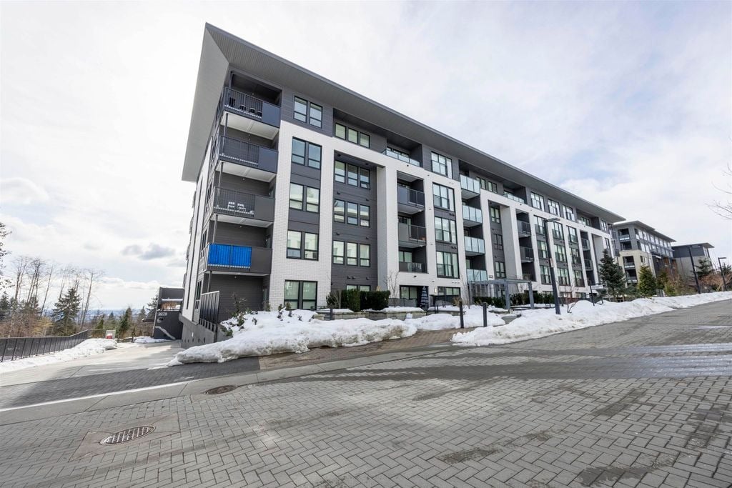 9228 Slopes Mews, #106