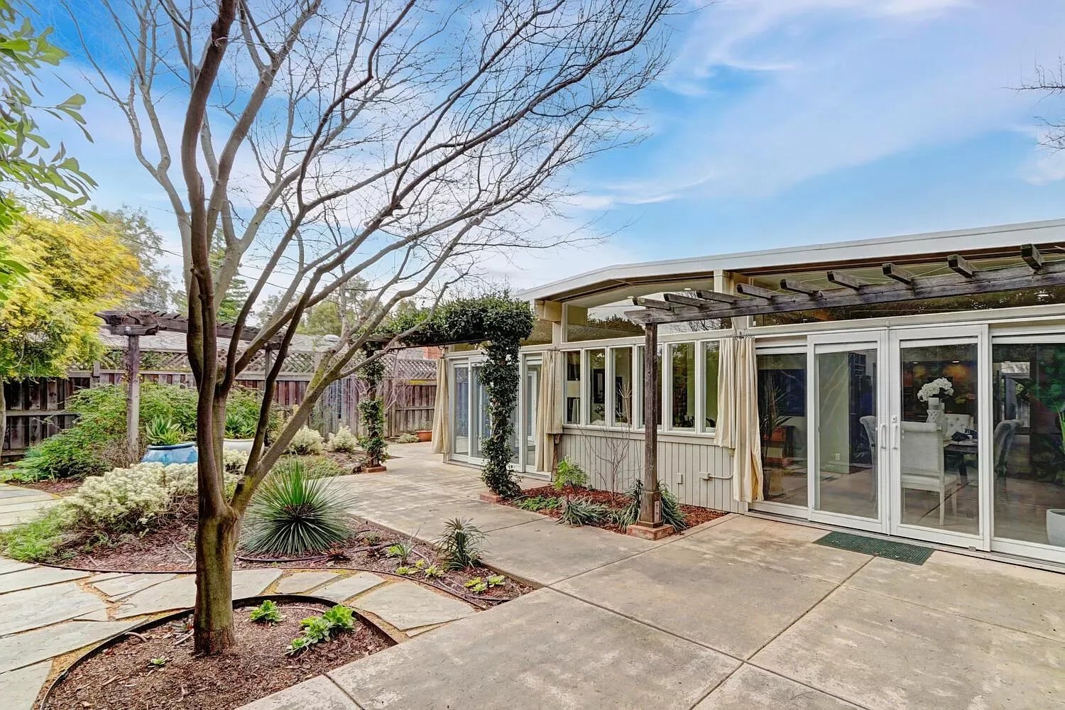 1508 Lemon Lane