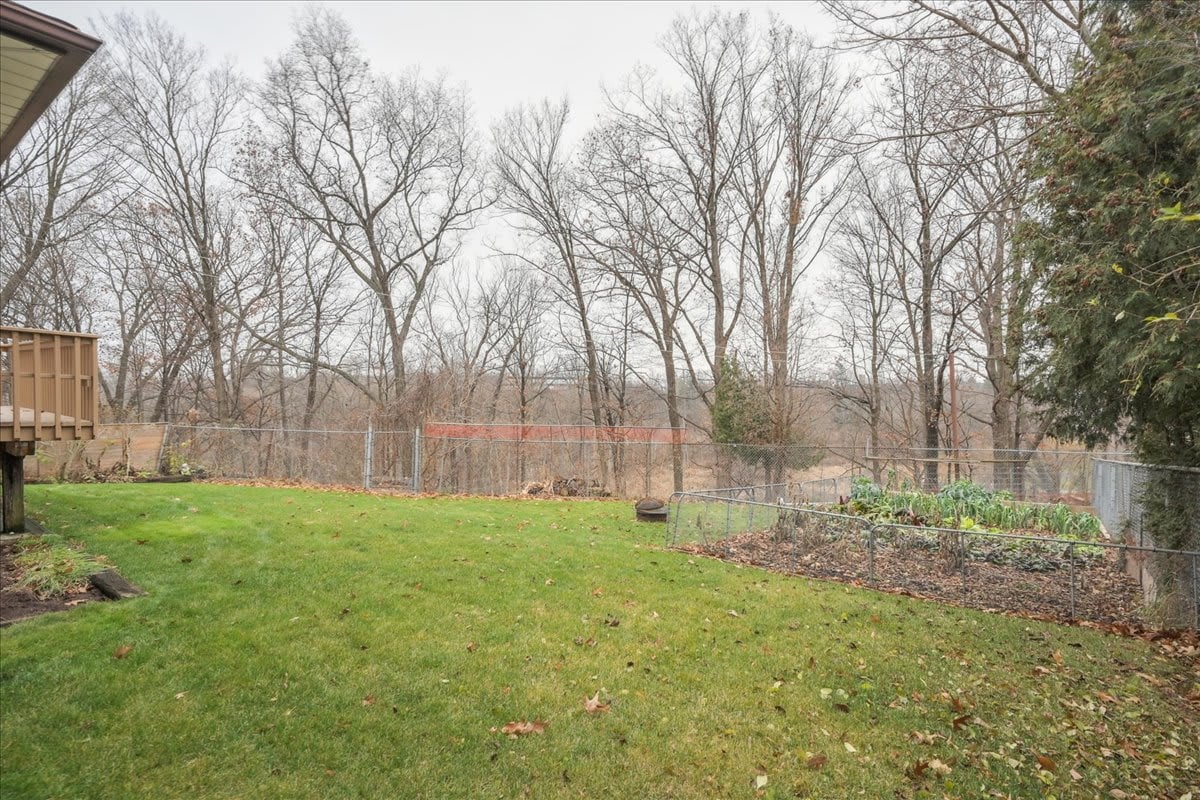 Situated on a quiet court & backing onto Bronte Creek