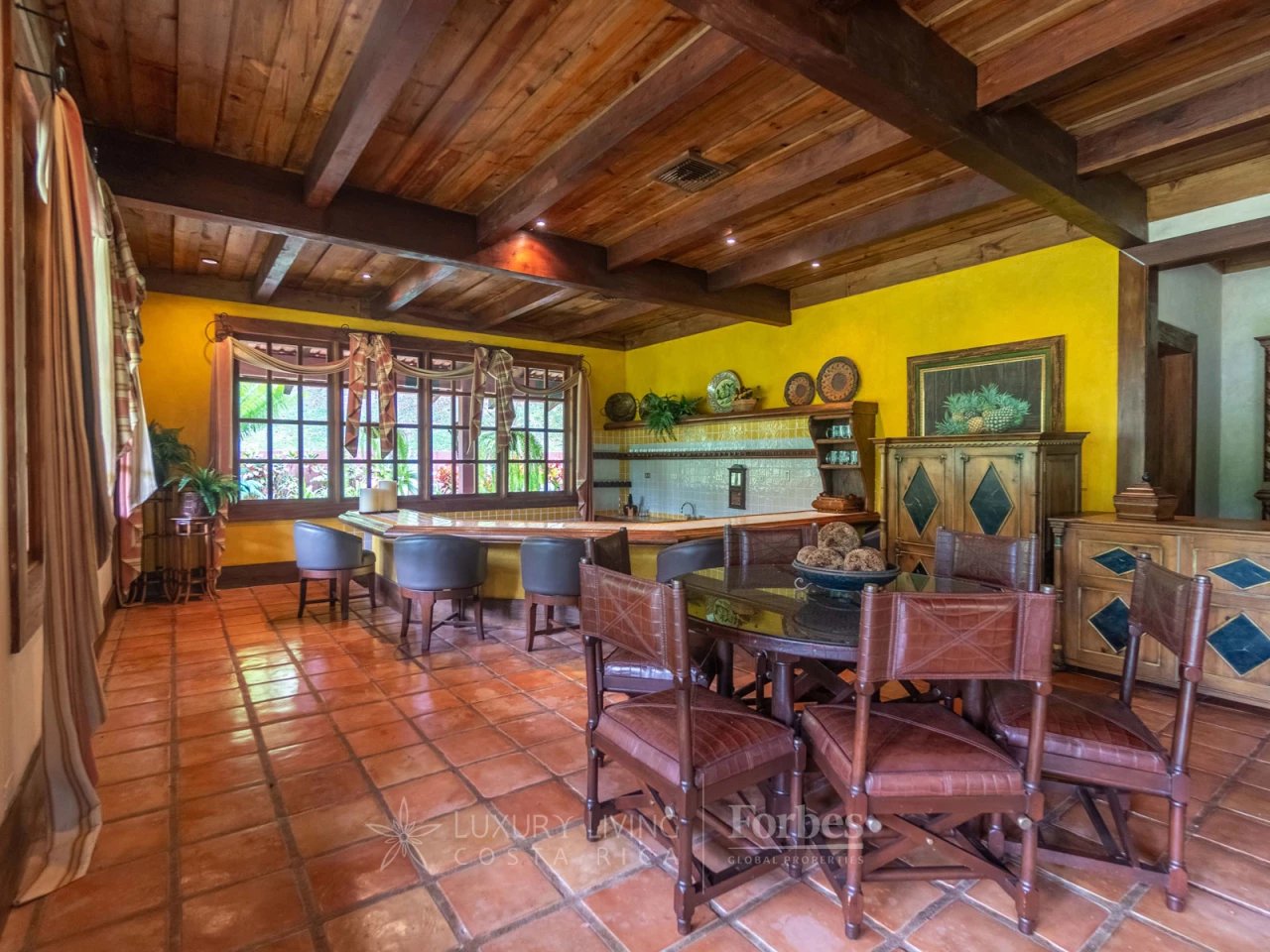 19136 - Architectural Hacienda Style Mansion