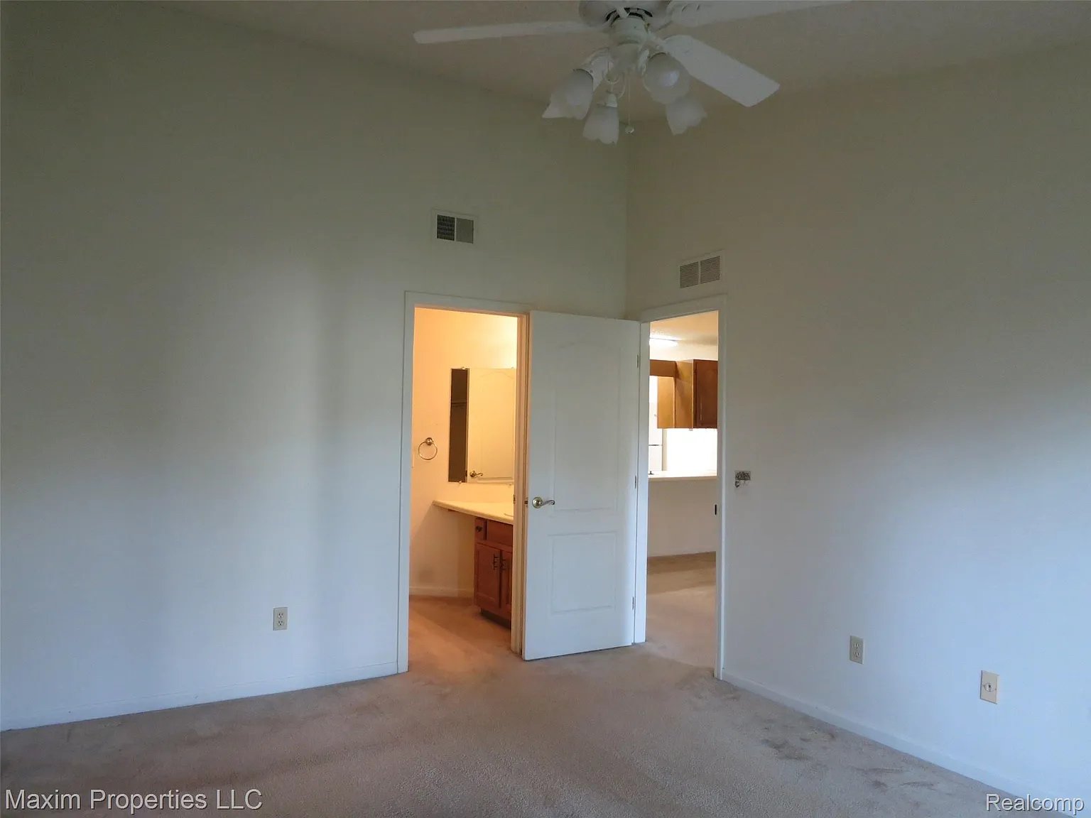 35707 Hunter Avenue 8