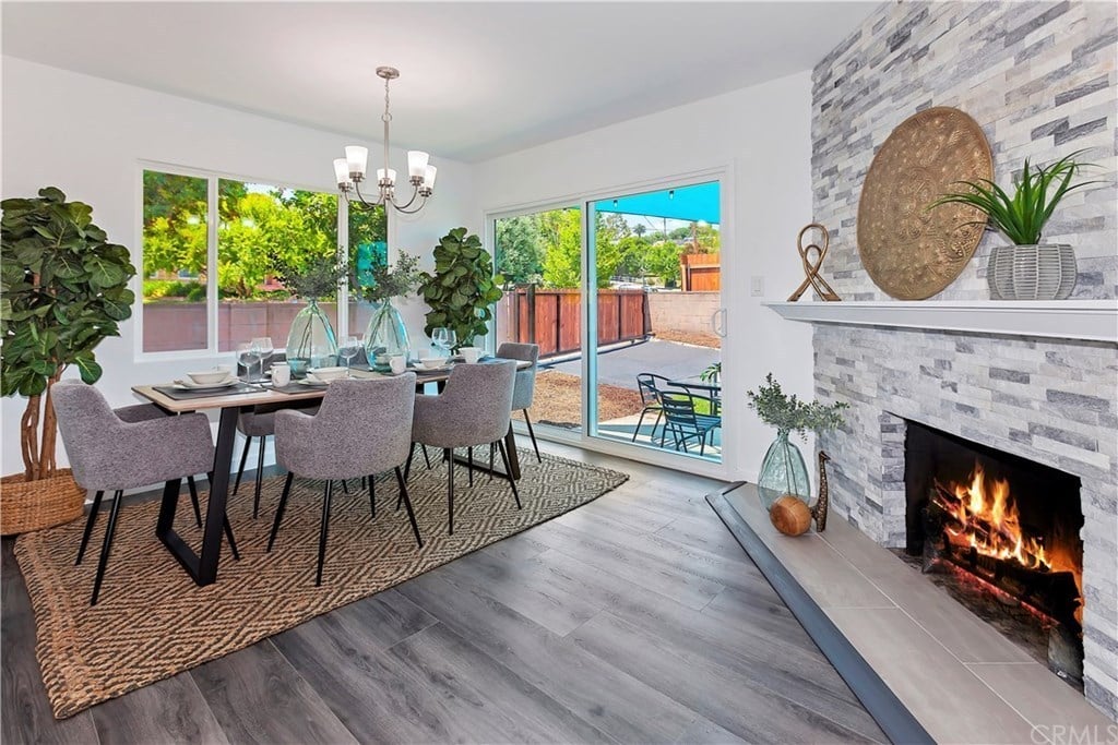 201 Capella Ave