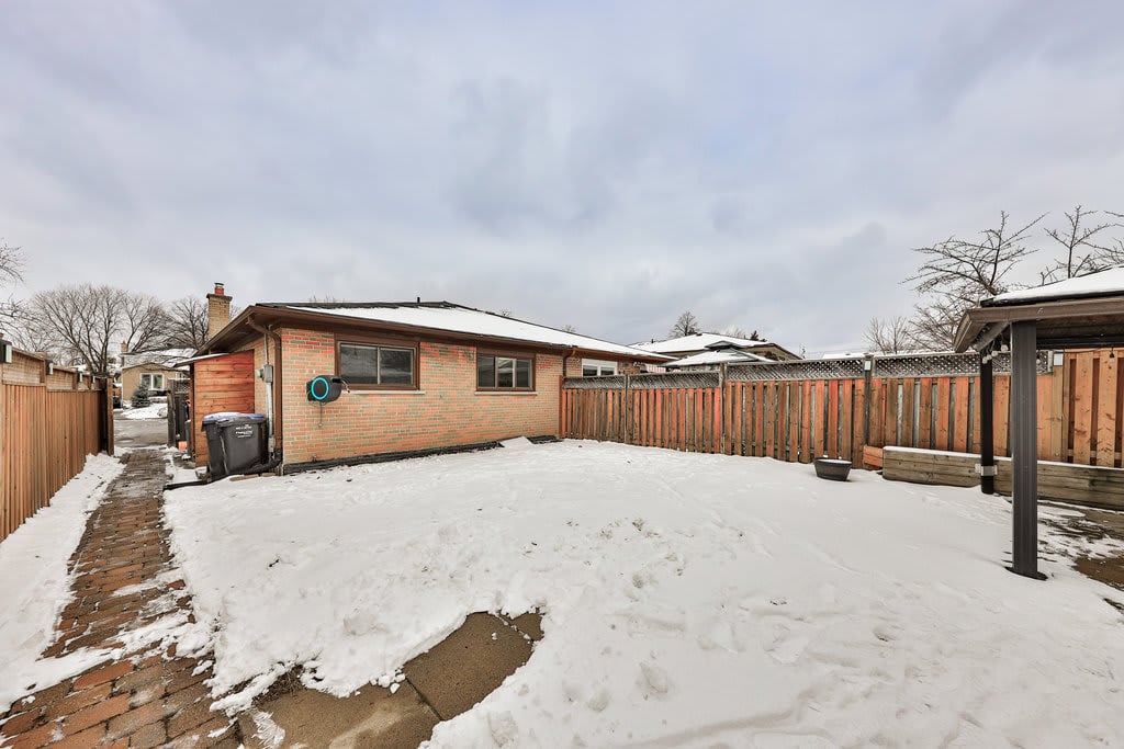 423 Lana Terrace