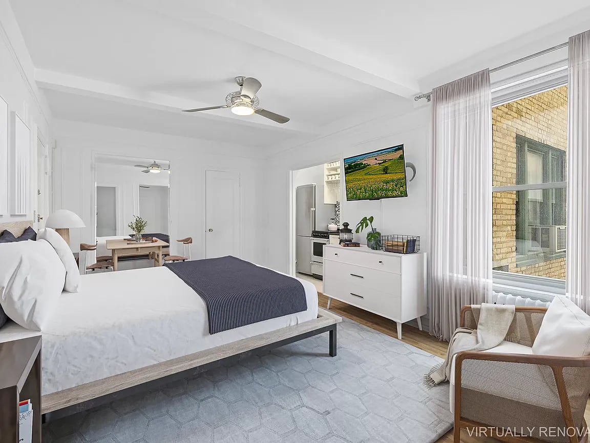 325 W 45th St Unit: 703