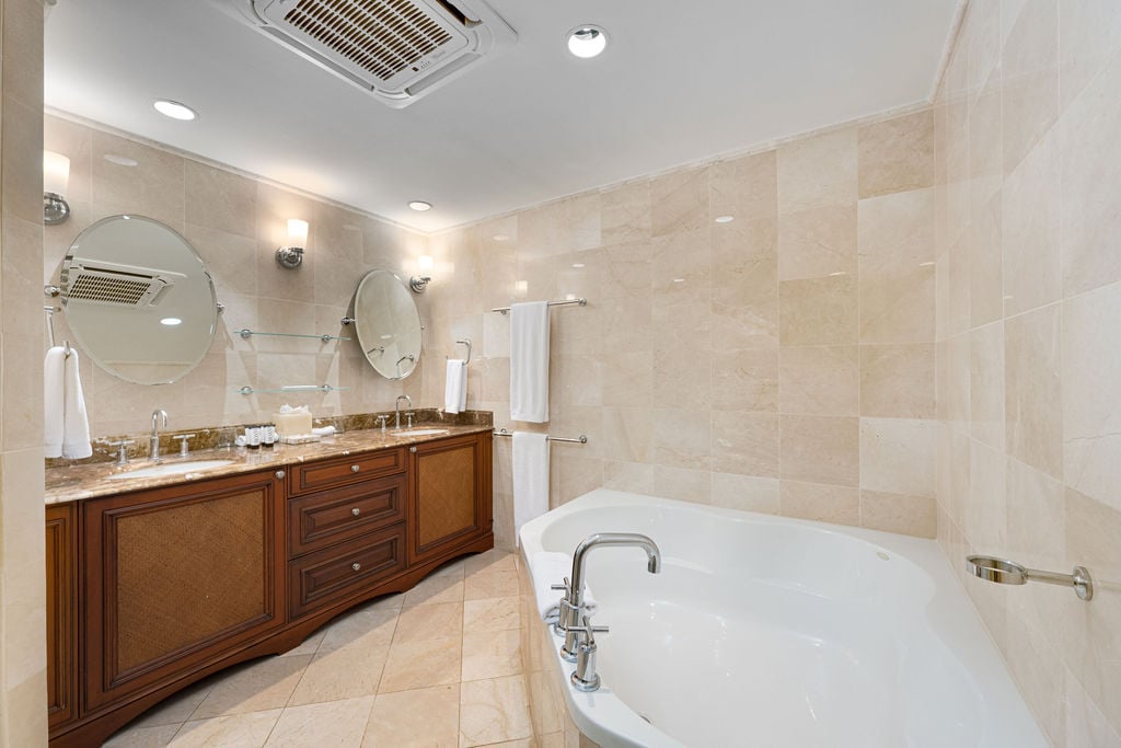 Saint Peter's Bay 506