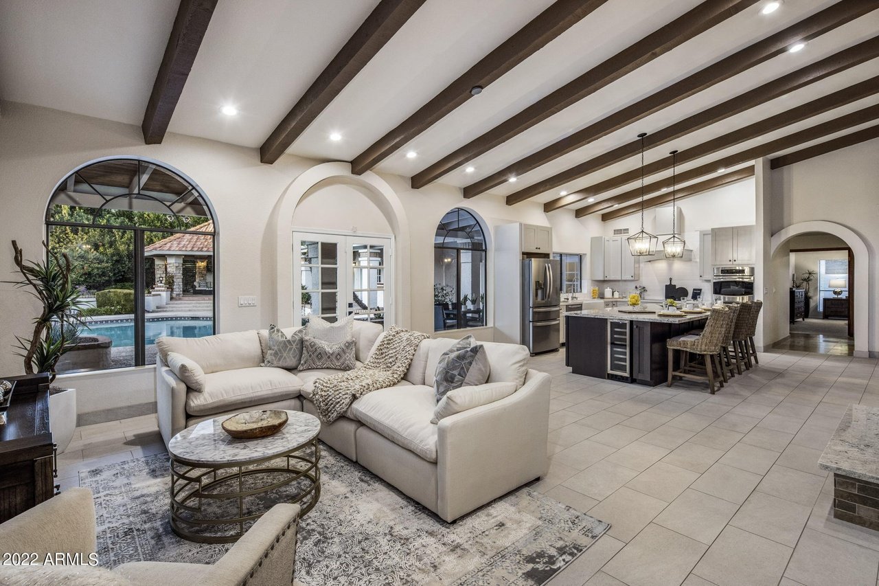 4812 W Avenida Del Rey