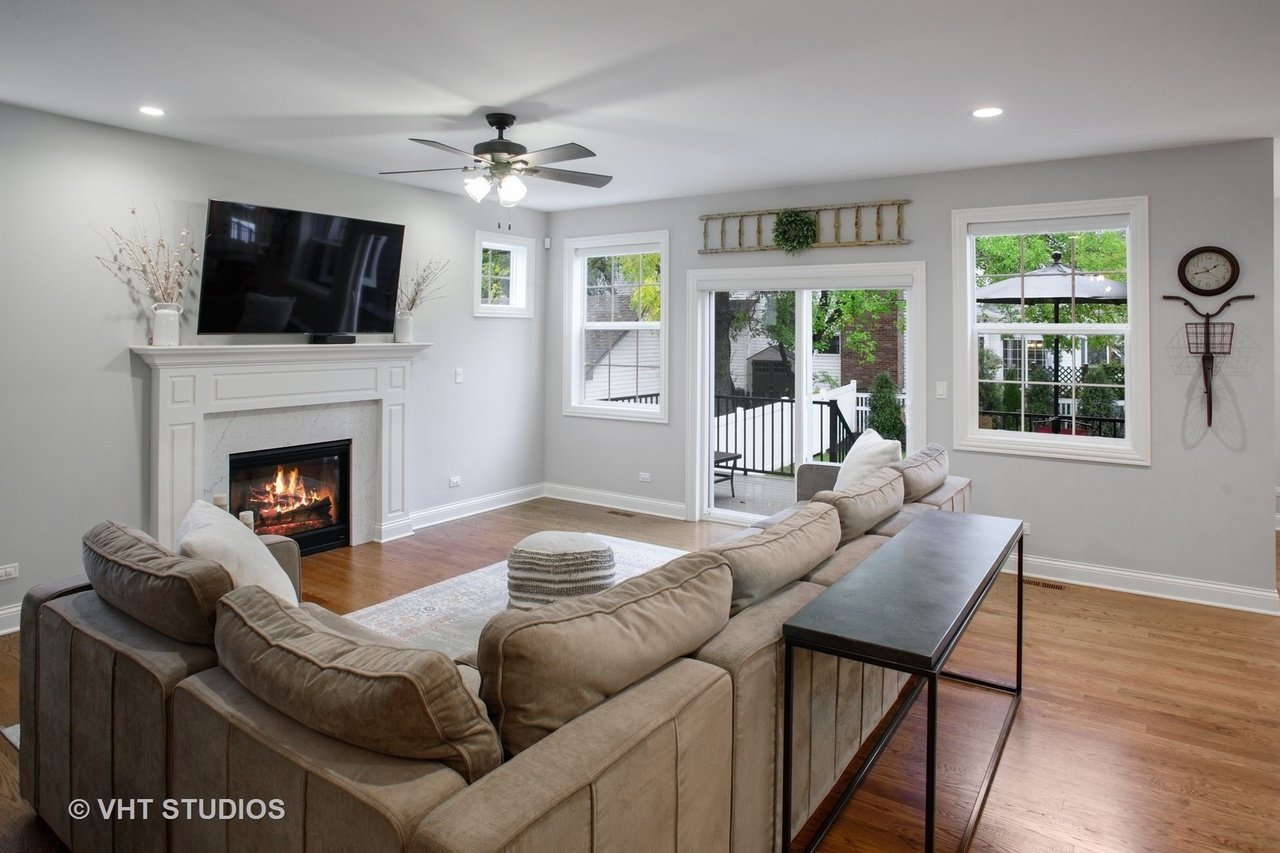 4910 Douglas Rd