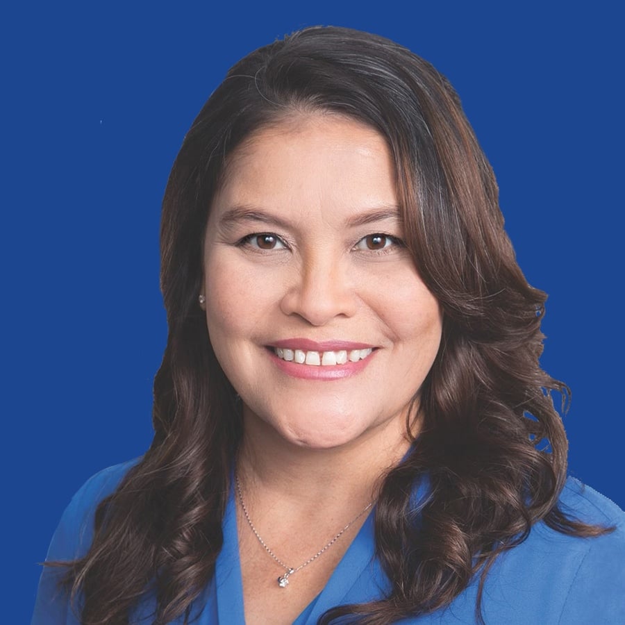 Lynda K White Mililani, HI Real Estate Agent Headshot