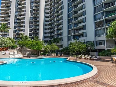 520 Brickell Key Dr #A1616