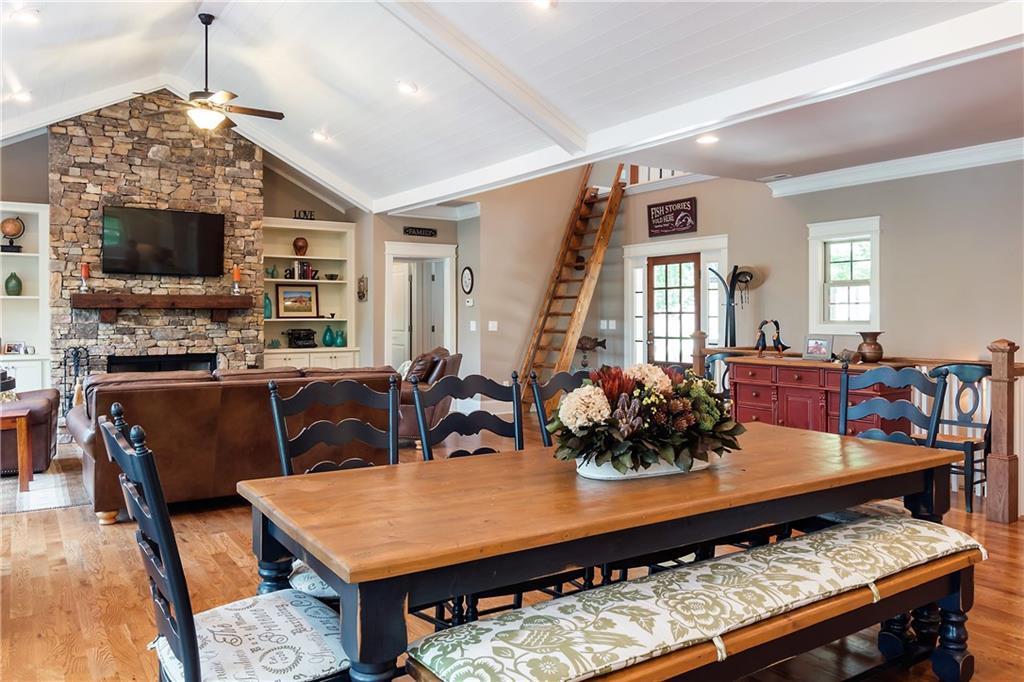745 Ferngrove Ct