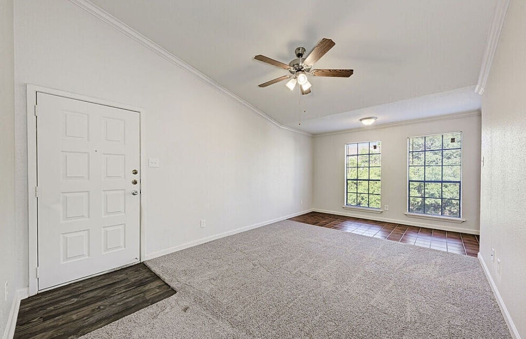 Amazing 1/1 value apartment home in north-central Austin