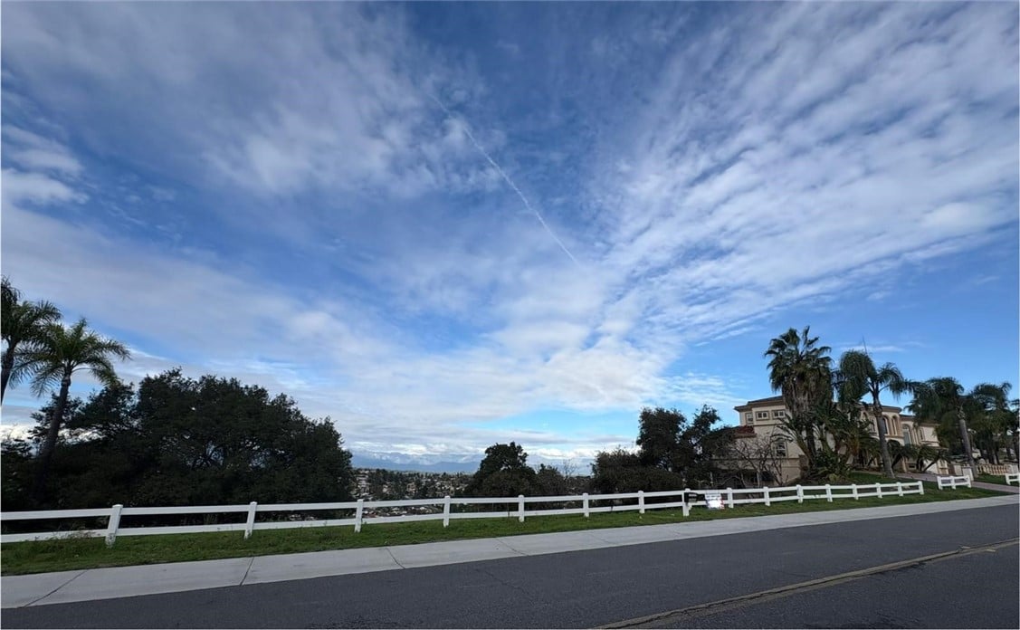 Buying Land vs Buying a Home in Southern California: Which Makes More Sense?