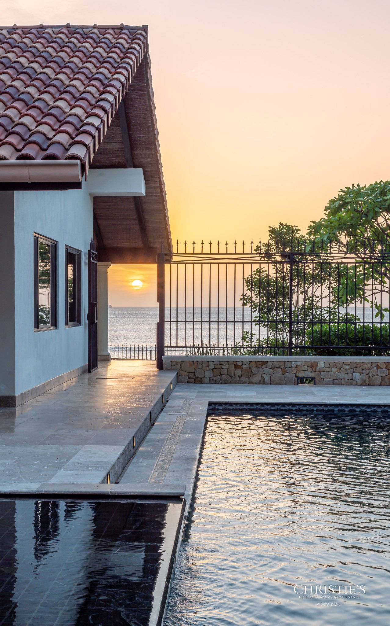 Casa Playa Bonita | Beachfront Luxury Estate in Playa Flamingo