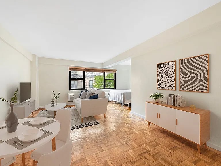 335 E 51st St, #5G