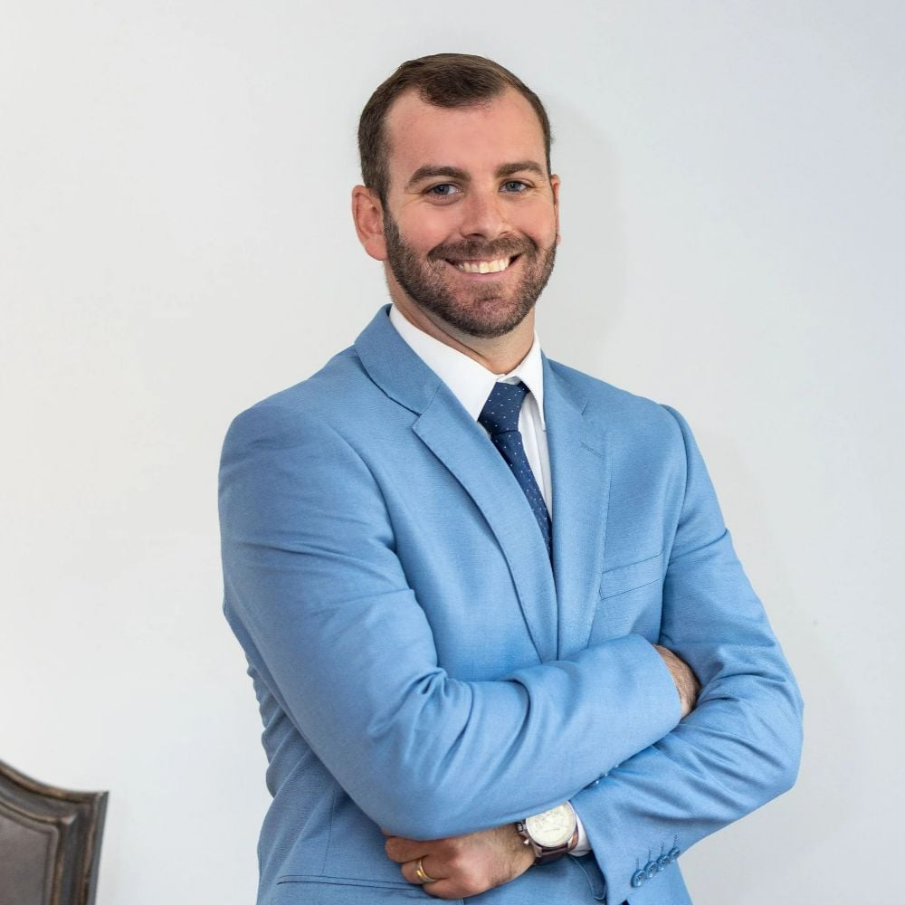 Rob Squeglia CT Real Estate Agent Headshot