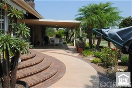 2218 HILLVIEW Cir