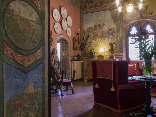 Stunning Luxury Castle Near Siena with Pool