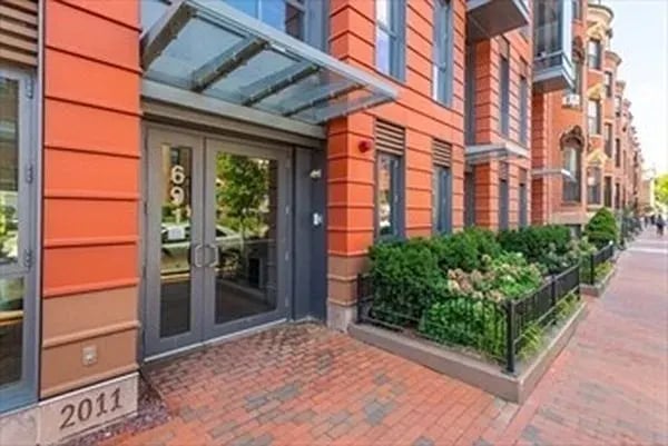 691 Massachusetts Ave, #503