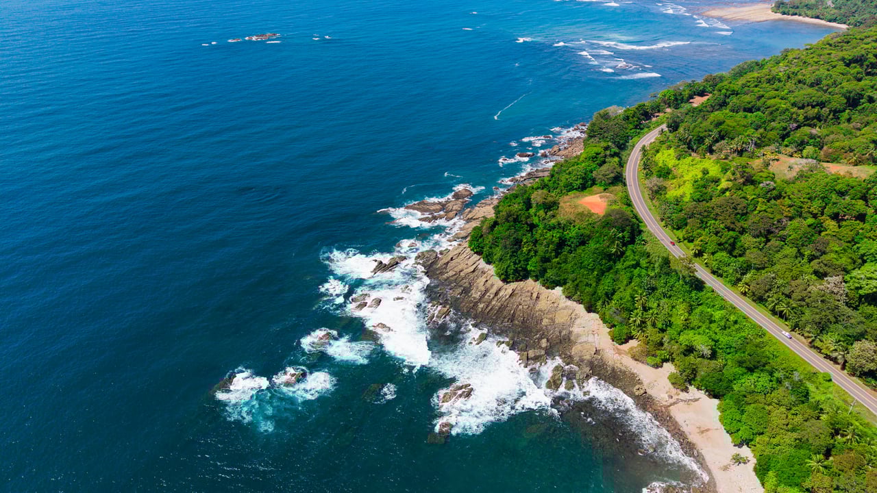 Ocean View Luxury Estate with An Incredible Location in Dominical