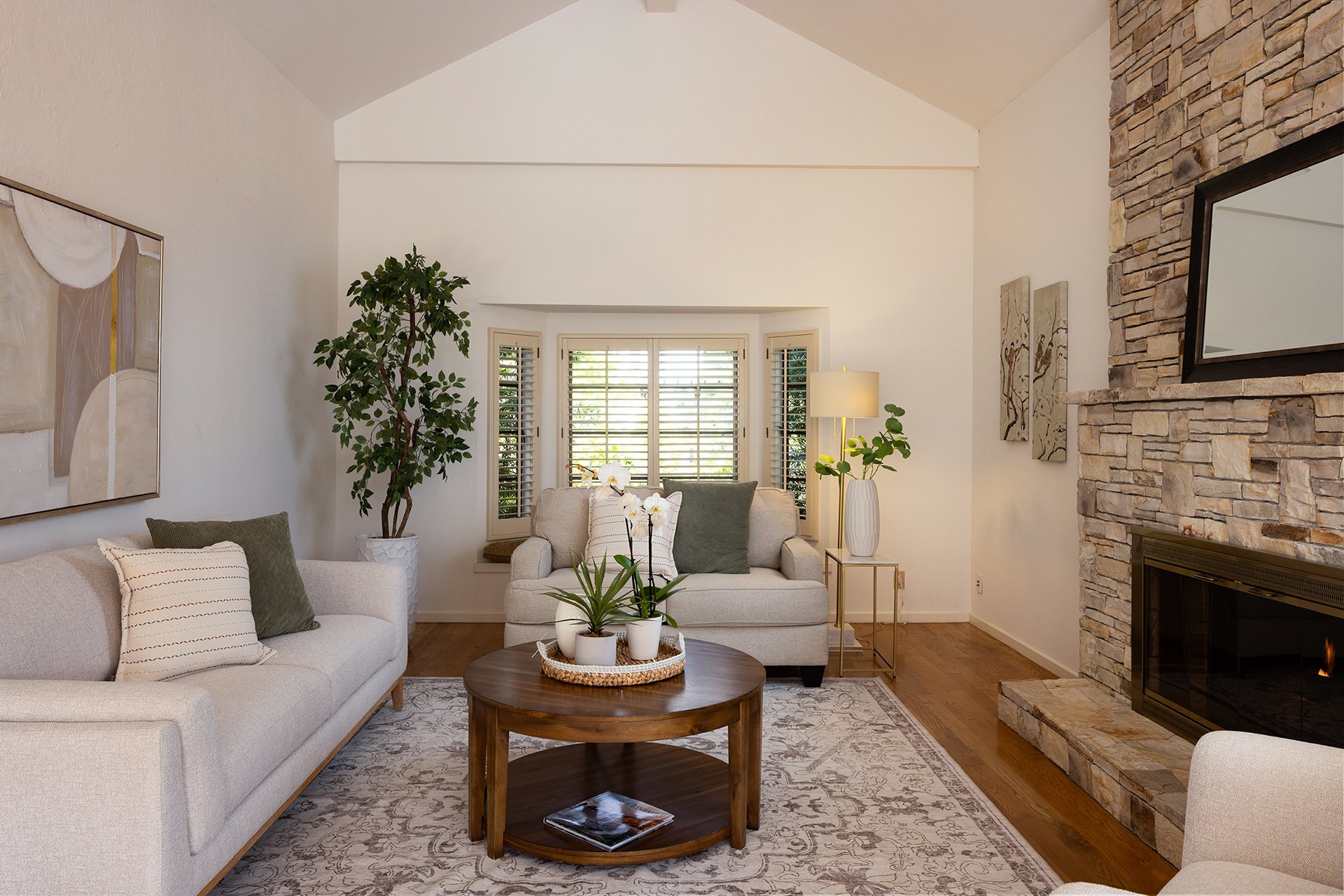Oceanview Carmel Cottage - 24728 San Carlos Road