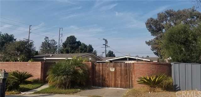 738 Center Street
