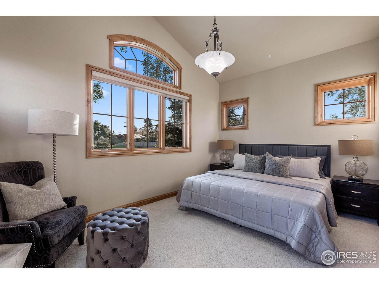 255 Barcelona Dr