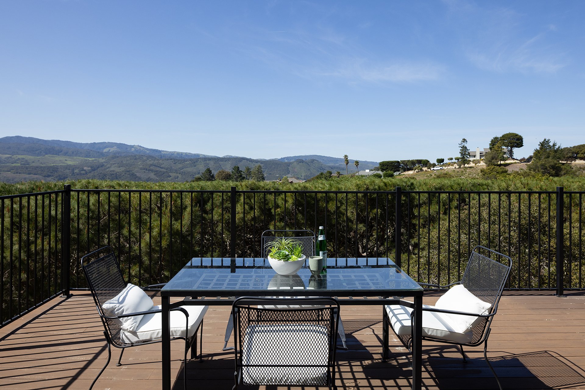 Private Hilltop Retreat - 25450 Via Cicindela