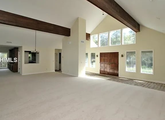 8 Heritage Ct