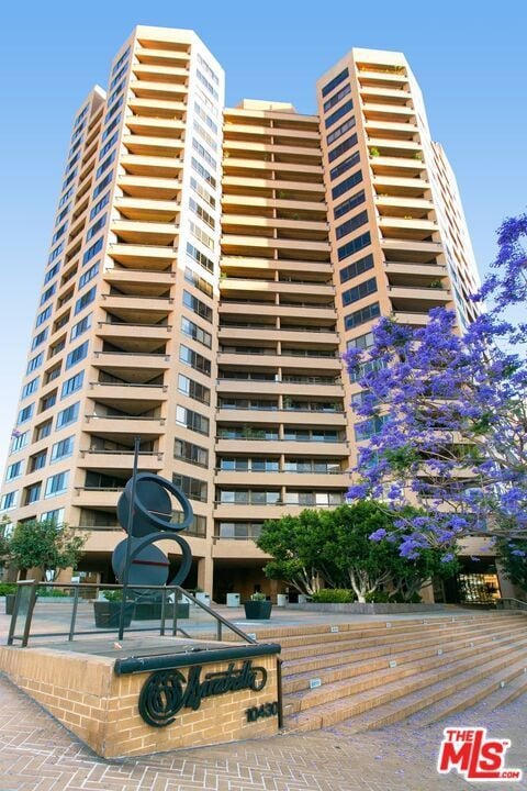 10430 Wilshire Blvd #1903