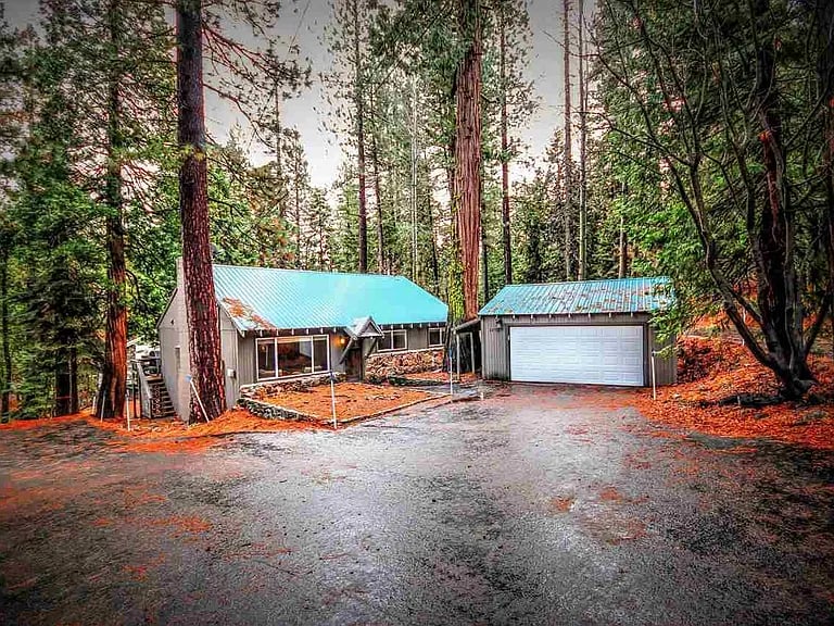 1273 Alpine Way