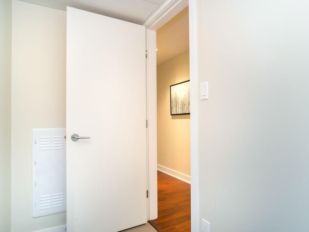 1055 Richards St, #1605